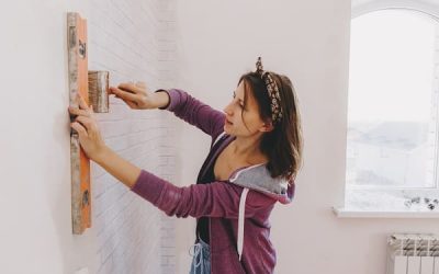 Comment poser du papier peint facilement et efficacement